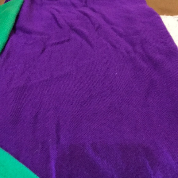 EUC pashmina style fashion and function scarf